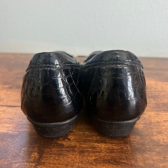 Clarks Everyday Black Loafers Shoes Keesha Luca Slip On Patent Leather 8.5 Croc - Picture 7 of 9